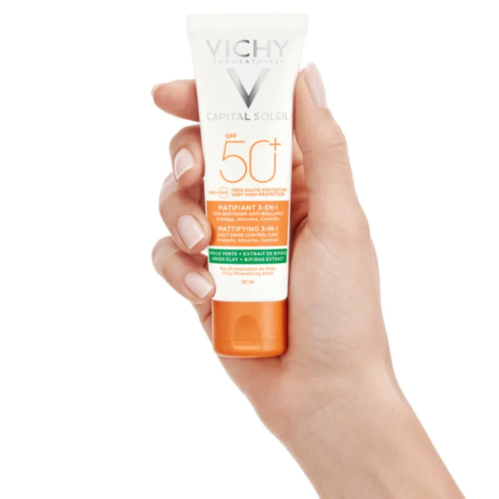 Kem Chống Nắng VICHY Capital Soleil Mattifying 3in1 SPF50+ UVB + UVA Bảo Vệ Da Toàn Diện 50ml